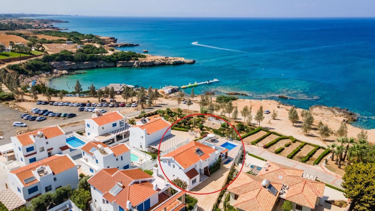 Beach Front Aqua Marina By Ezoria Villas パラリムニ エクステリア 写真